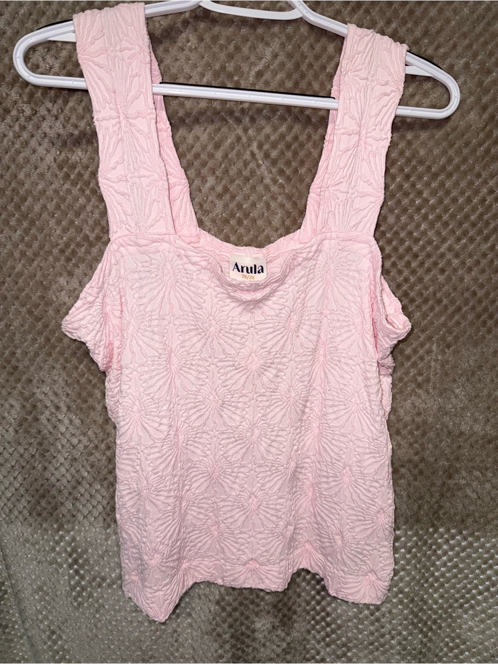ARULA Light Pink Textured Square-Neck Tank